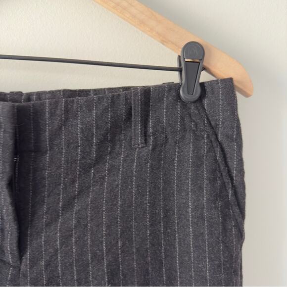 Theory Wool Pinstripe Pants Business Casual Pockets Belt loops zip hook and eye - Picture 4 of 10